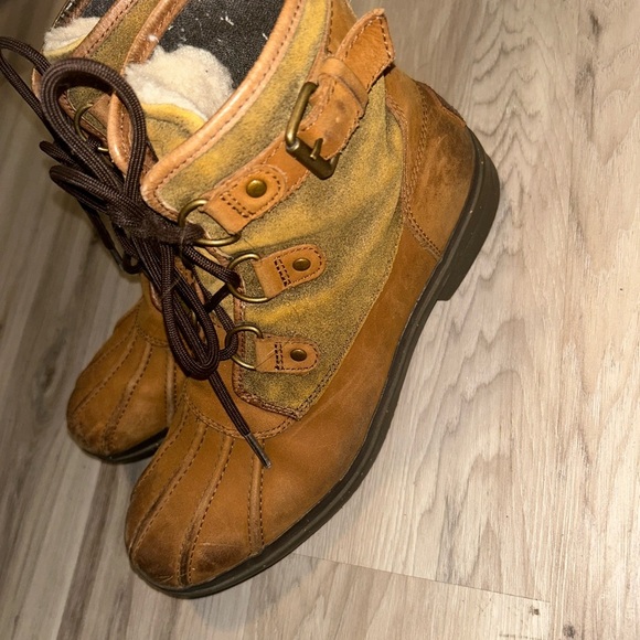 UGG Brown and Tan Ankle Boots - Picture 3 of 7